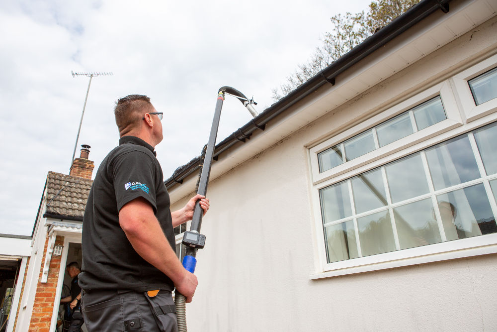 Gutter Cleaning in The Woodlands TX